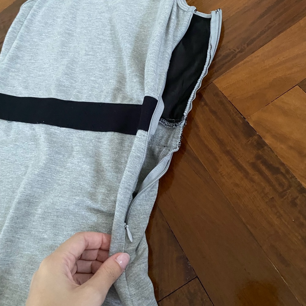 Grey dress - Picture 2 of 5